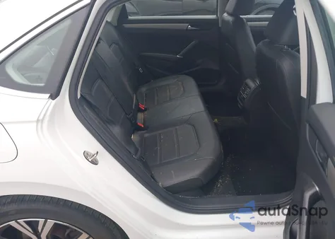 2021 Volkswagen Passat 2.0T Se z USA, uszkodzony, nr VIN 1VWSA7A38MC001468